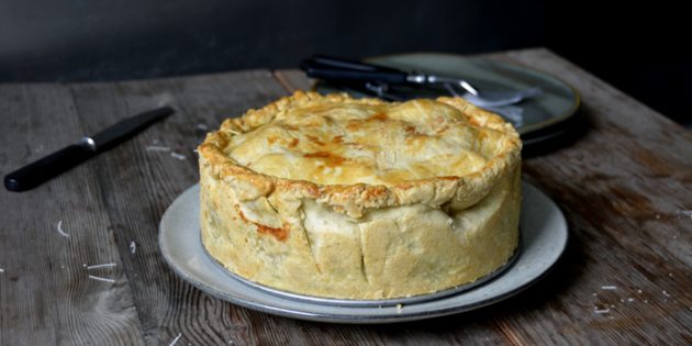 Рецепт пирога с мясом и яблоками