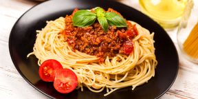 Идеальный рецепт спагетти болоньезе от Джейми Оливера