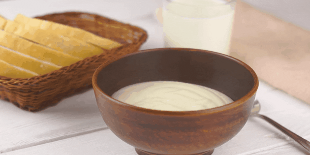 Recipe for semolina porridge with milk and water