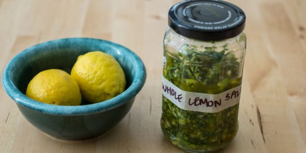 Блюда с лимоном: Лимонный соус сальса верде