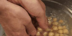 Рецепт хумуса: Как очистить нут