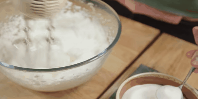 Oven Meringue Recipe: Add Powdered Sugar