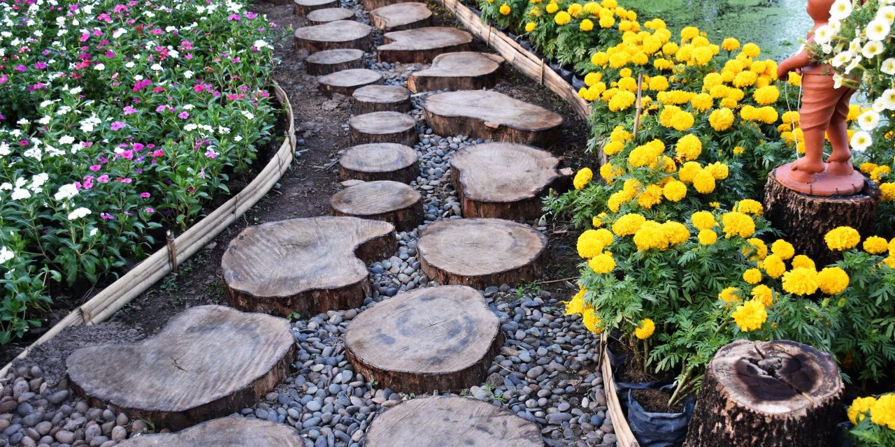 Мощение садовых дорожек: брусчаткой, камнем, бетоном, плитой на даче