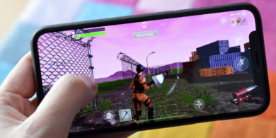 Инсайды недели: дизайн Pixel 3, смартфон Tesla и Fortnite для Android