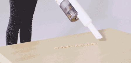 Как выбрать пылесос: Ручным пылесосом можно убрать песок, рассыпанную крупу или другие пищевые продукты