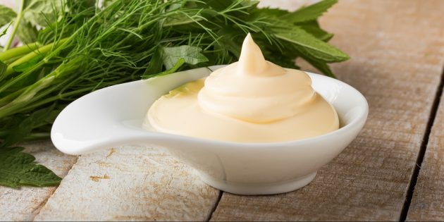 Homemade mayonnaise with sour cream and boiled yolks: a simple recipe