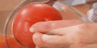 Гаспачо: Подержите помидоры в кипятке