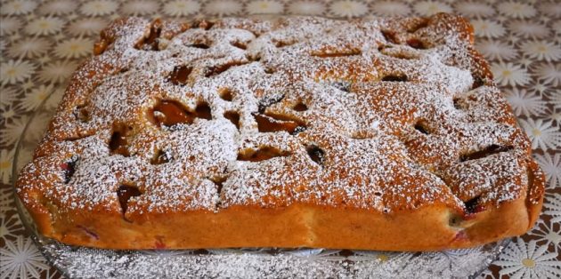 Простой сливовый пирог на сливочном масле — рецепт с фото пошагово
