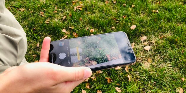 iPhone XS обзор: Экран при солнечном свете