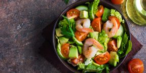 12 bright salads with avocado for those who like to eat delicious food