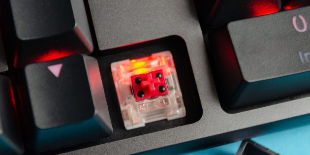 Клавиатура Xiaomi Gaming Keyboard: кнопки с подсветкой