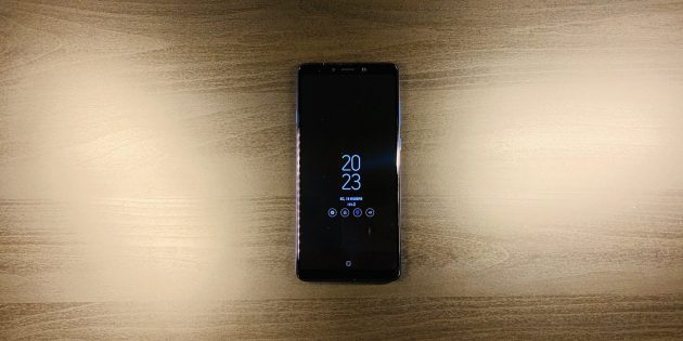 Samsung Galaxy A9: Always On Display