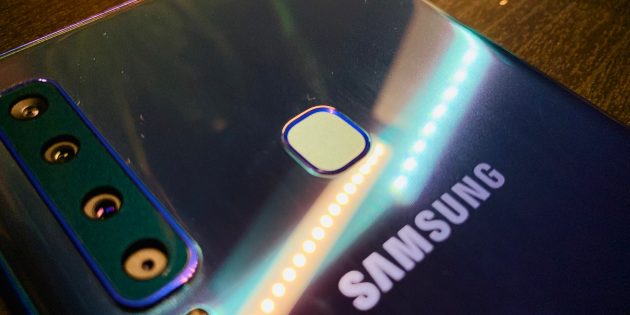 Samsung Galaxy A9: Сенсор отпечатка пальца