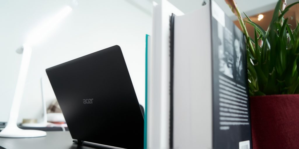 Acer Swift 7: В интерьере