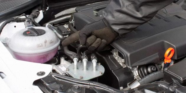 Почему плохо греет печка в машине: низкий уровень охлаждающей жидкости или воздушная пробка
