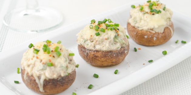 Mushrooms stuffed with ricotta and spinach
