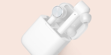 Xiaomi представила беспроводные наушники AirDots Pro, очень похожие на Apple AirPods