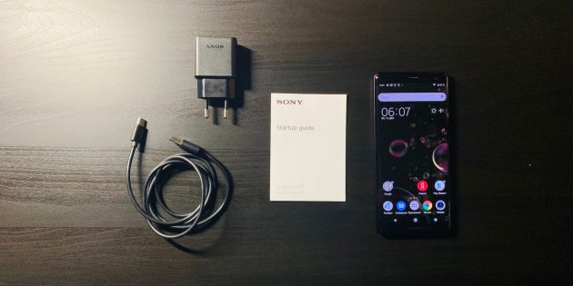 Sony Xperia XZ3: Комплектация