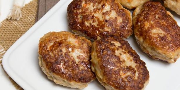 10 recipes of delicious chicken cutlets