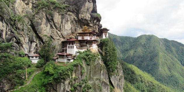 Территория Азии не зря привлекает туристов: монастырь Такцанг-лакханг, Бутан