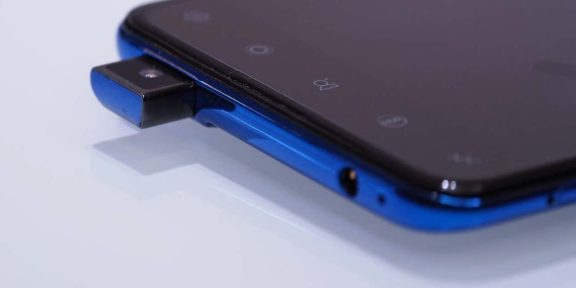 Рендеры и фото OnePlus 7 подтвердили наличие выдвижной селфи-камеры