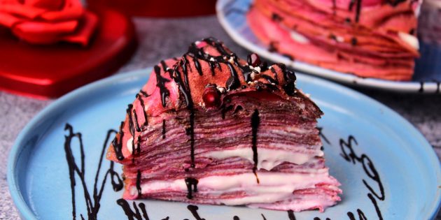 Рецепт блинного торта «Красный бархат» со сливочно-творожным кремом