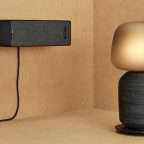 IKEA и Sonos представили настольную лампу и книжную полку, которые заменяют аудиоколонки