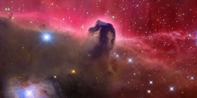 Фото космоса: сферический конь в вакууме