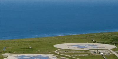 Видео дня: синхронная посадка ускорителей ракеты SpaceX Falcon Heavy