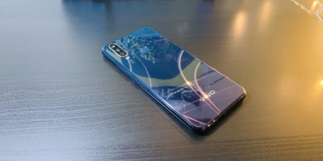 ����� Vivo Y17 � ���������� ��������� � ������������� �� 5 000 ����