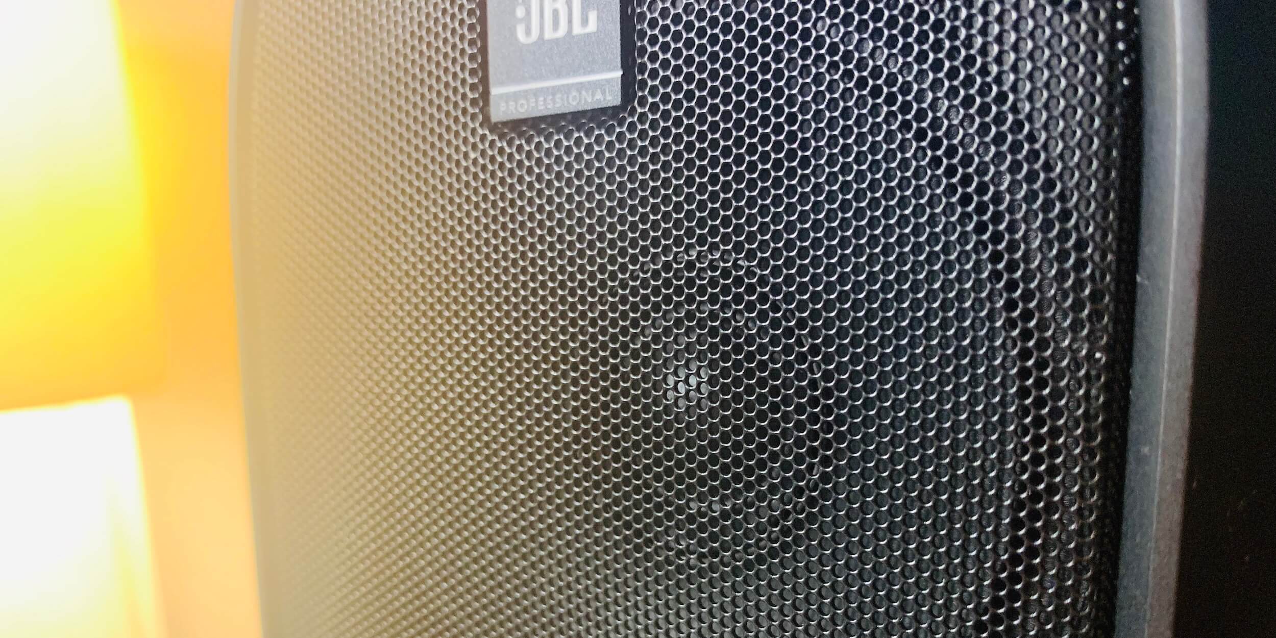 Колонку включи игры. JBL 104. JBL one 104. Концертные колонки JBL Rear Panel. JBL 104h-2.
