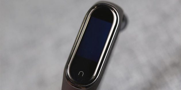 Xiaomi Mi Band 4: стекло 