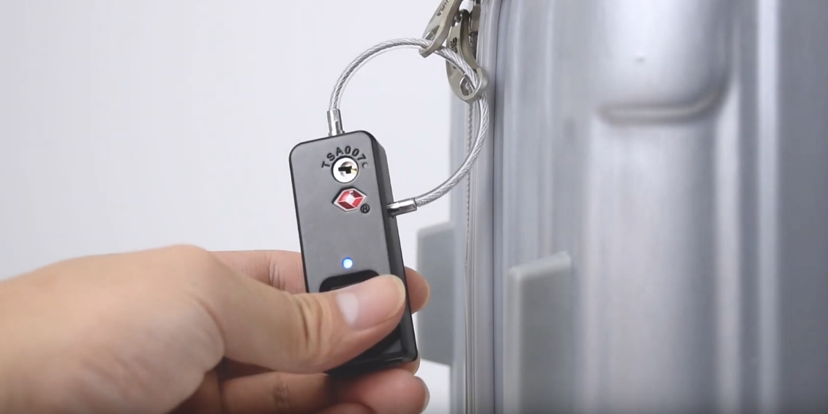 Штука дня: Travelock 2 — недорогой багажный замок со сканером отпечатков