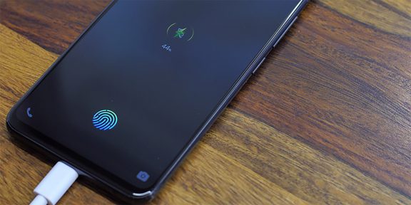Новая технология Vivo позволит заряжать флагманские смартфоны всего за 13 минут