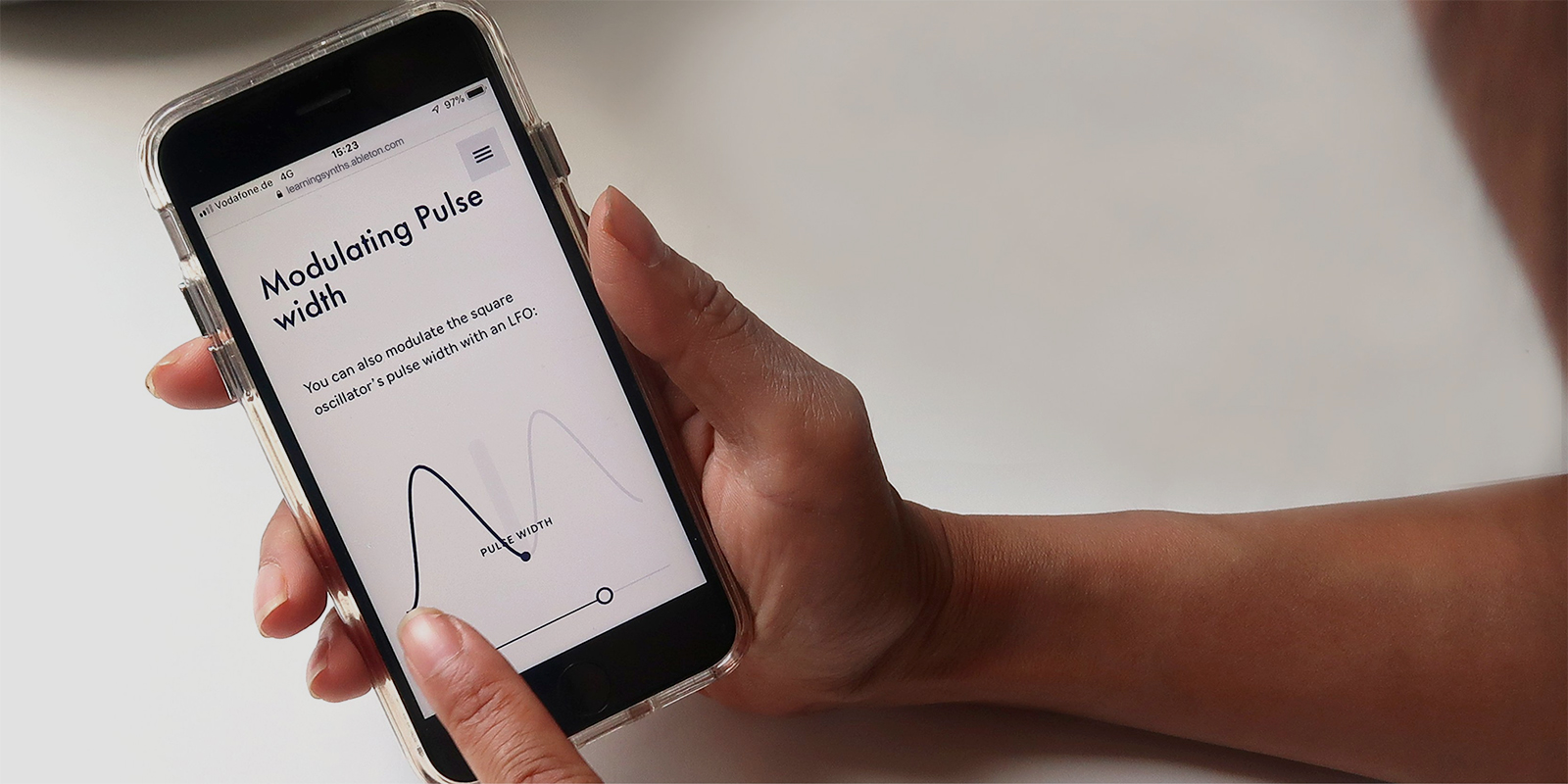 Learning Synths — веб-приложение, в котором можно научиться играть на синтезаторе