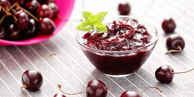 7 recipes of aromatic cherry jam