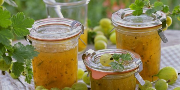 10 recipes of gooseberry jam with light sourness