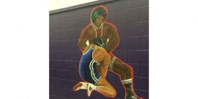 Рисунок в спортзале школы