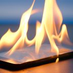Android 10 защитит смартфон от возгорания во время зарядки