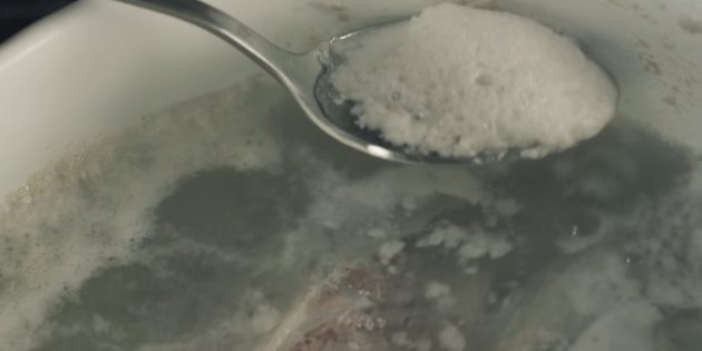 Step-by-step recipe for borscht: remove the foam before boiling