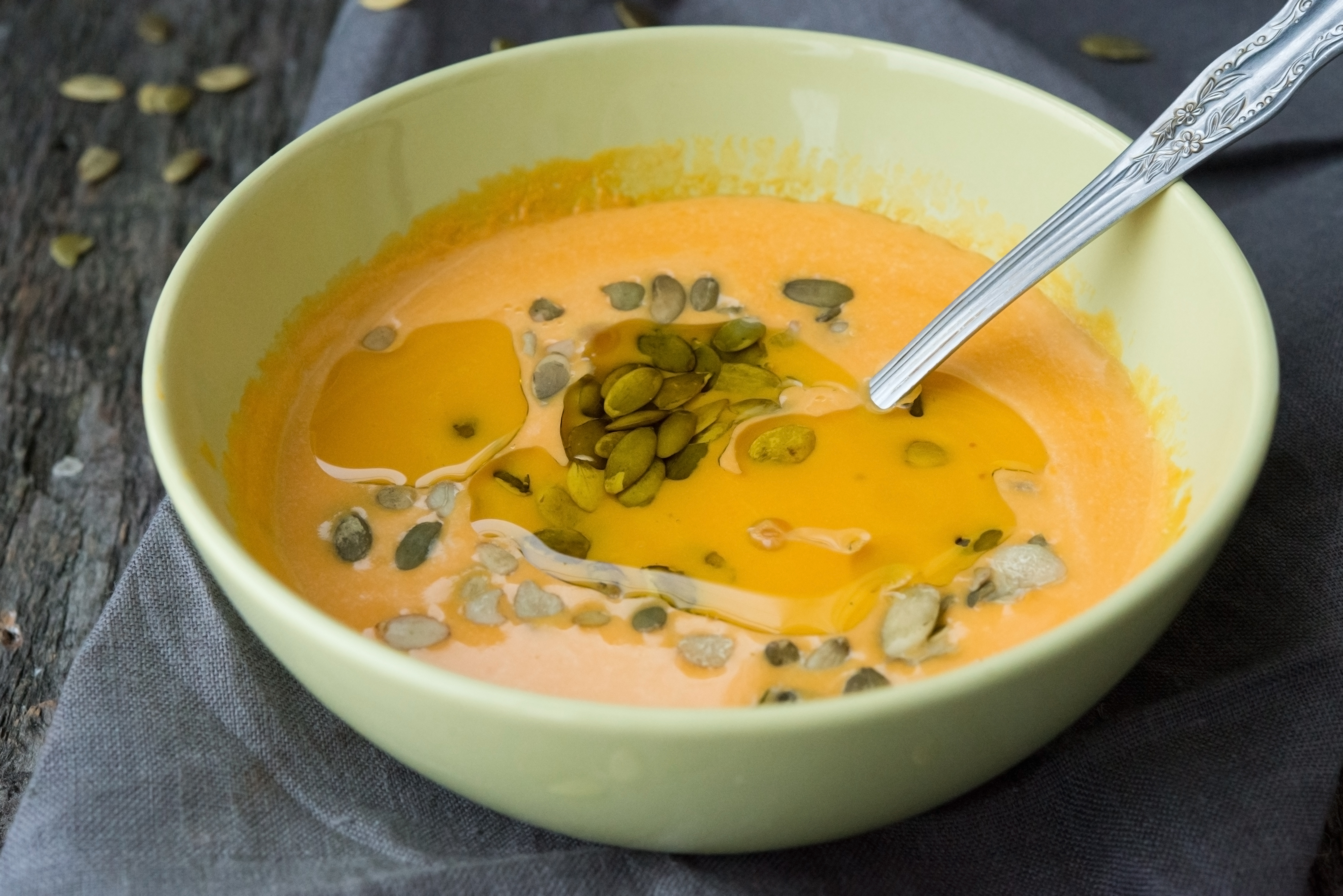 Пряный тыквенный крем-суп с имбирём