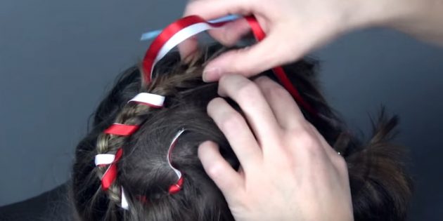 новогодние причёски для девочек: продолжайте закреплять ленты