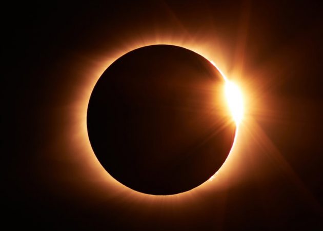 16 потрясающих фотографий последнего солнечного затмения 2019 года