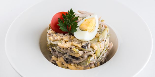 Сытный салат из печени с яичными блинчиками. 🥗