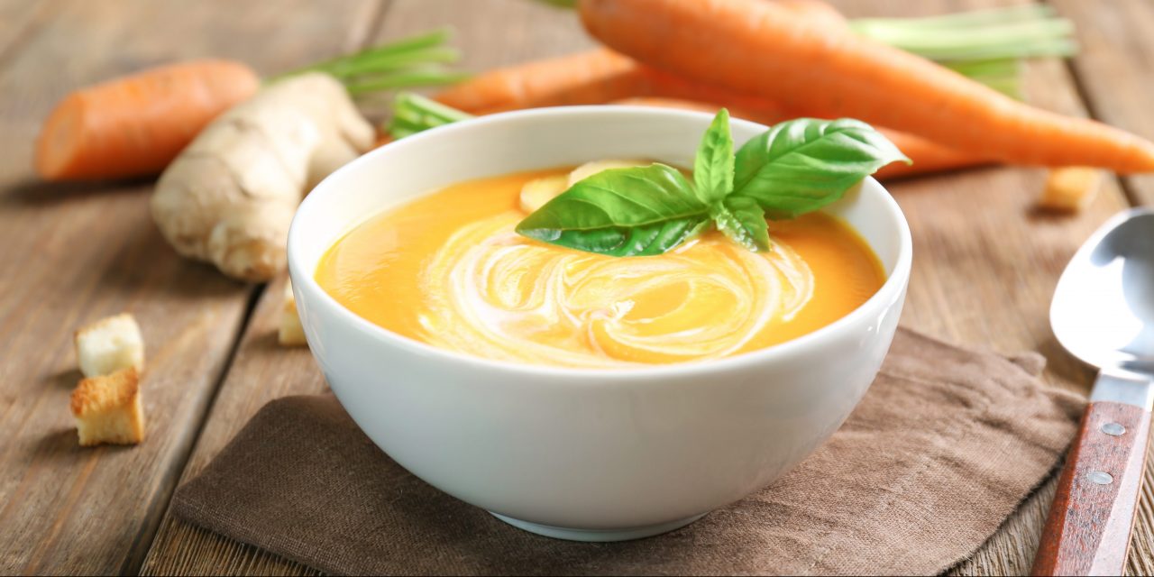 Имбирно-морковный крем-суп на курином бульоне