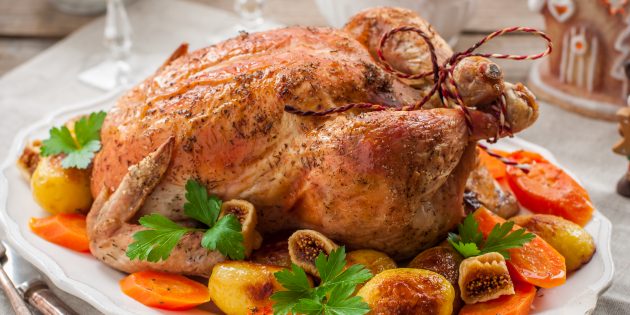 Как приготовить фаршированную курицу с картошкой