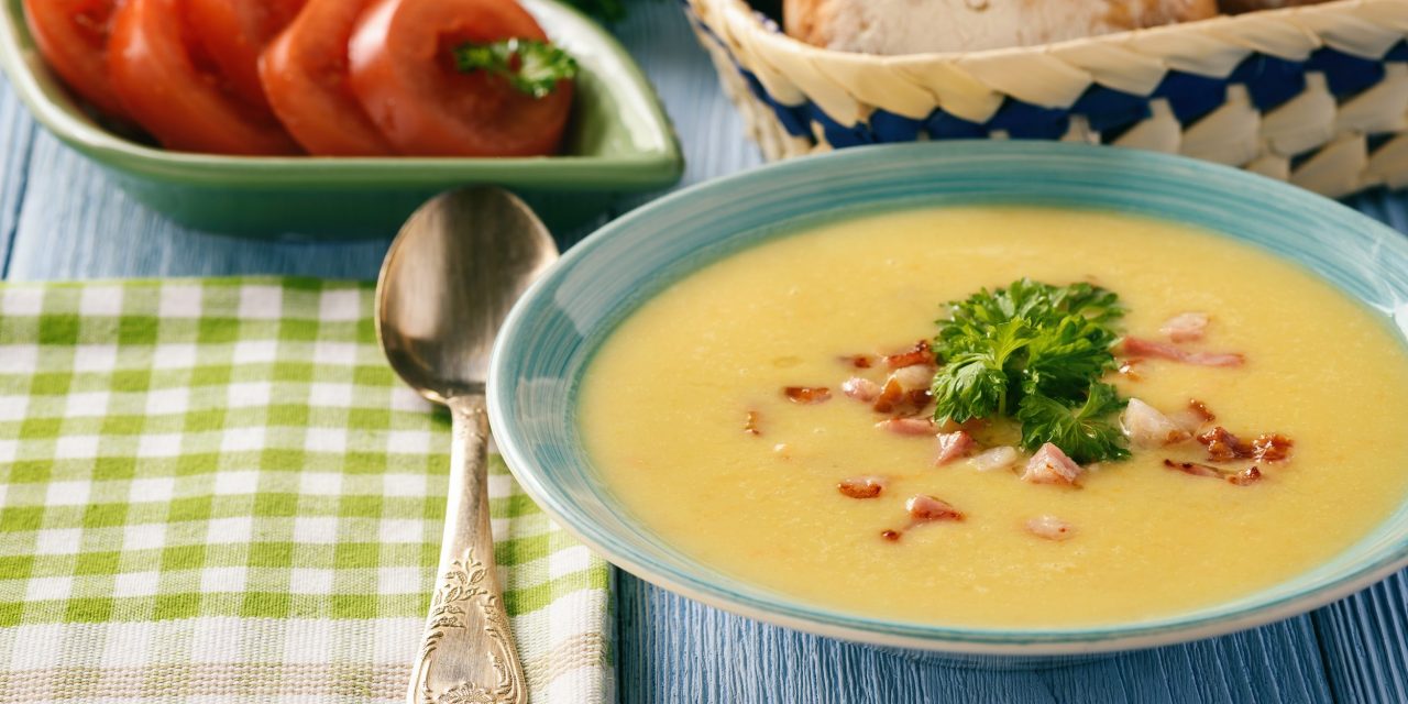 Сырный крем-суп на курином бульоне, пиве и молоке