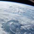 9 фотографий Земли с орбиты, снятые на Mi 10 Pro