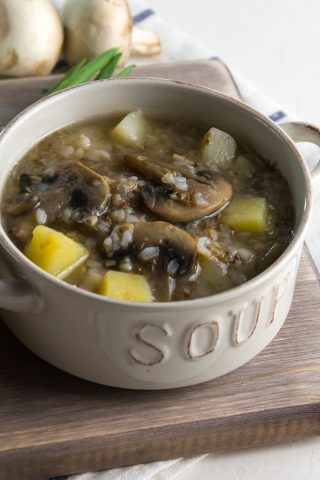 Веганский гречневый суп с грибами