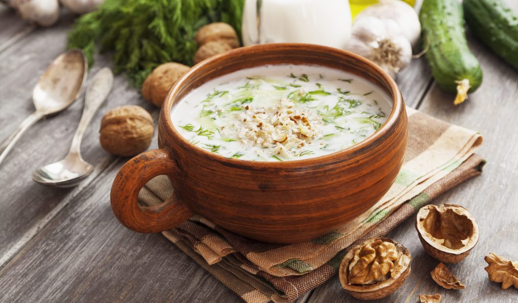 Летний суп для похудения: освежающий таратор
